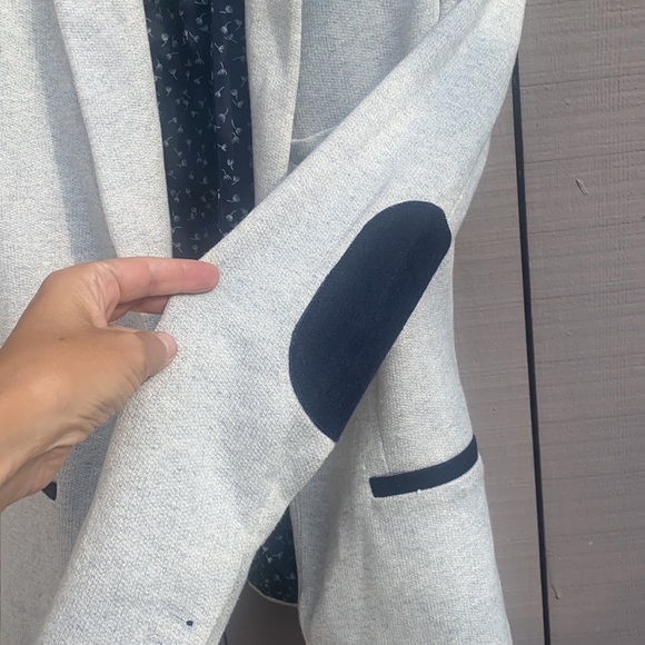 Zara cotton blazer. Beautiful and classy. - Picture 4 of 4